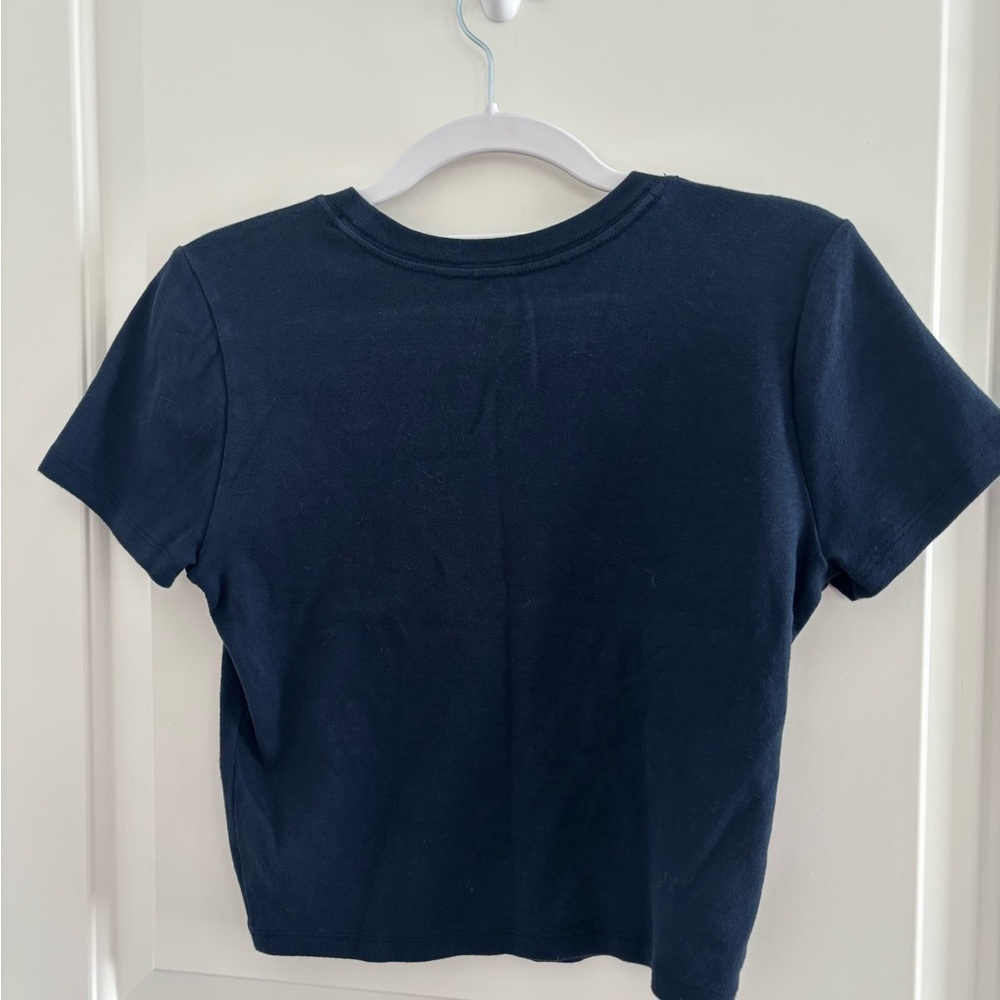 Hollister Baby Tees Hollister Café Marguerite Graphic Baby Tee - Picture 7 of 7